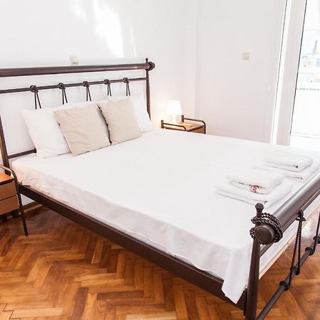 Beautiful New Decorated Apt In Athens Apartment Екстериор снимка