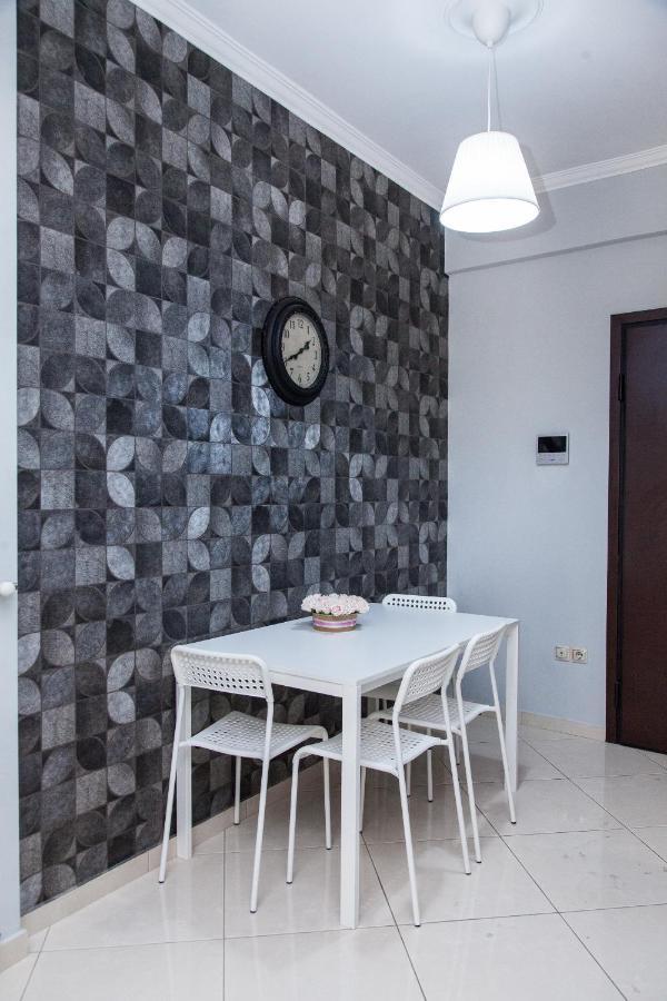 Beautiful New Decorated Apt In Athens Apartment Екстериор снимка